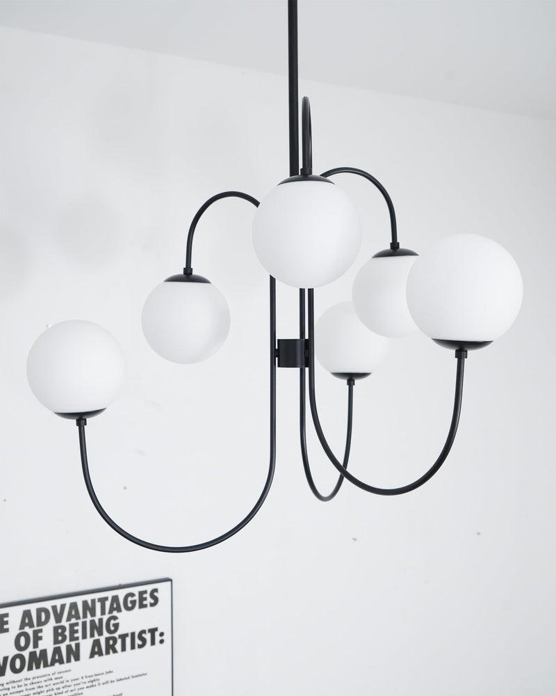 Bruckneck Chandelier