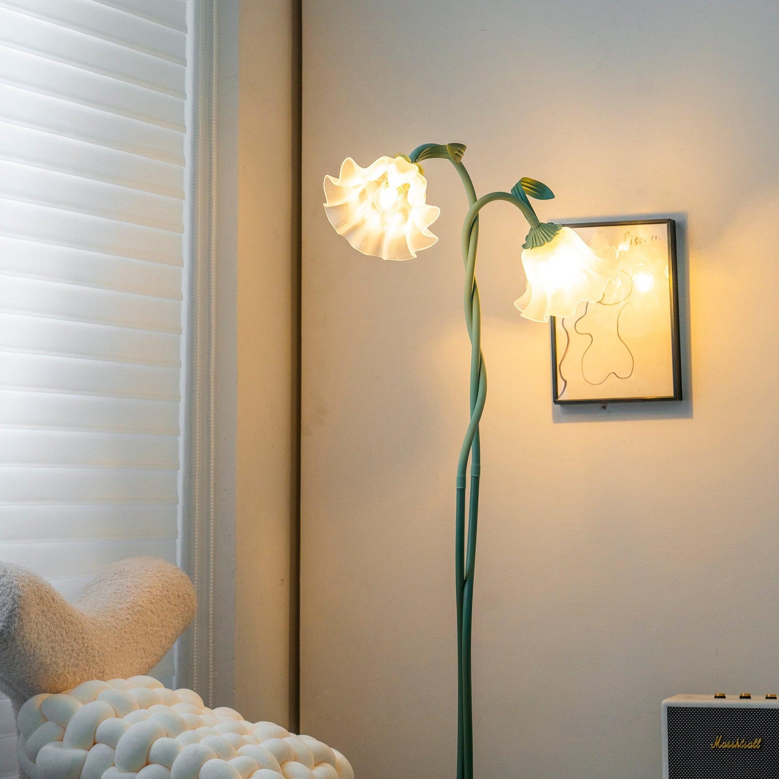 Floor Lamp With Shelves