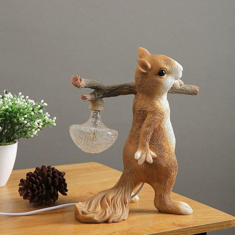 Squirrel table lamp