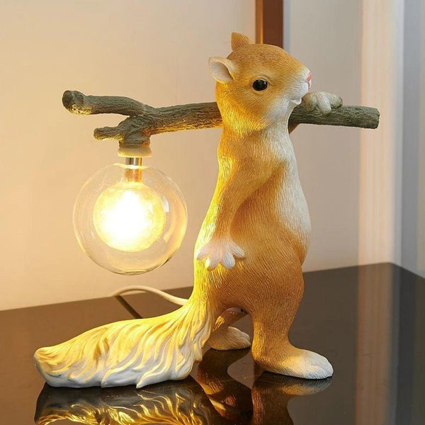 Squirrel table lamp