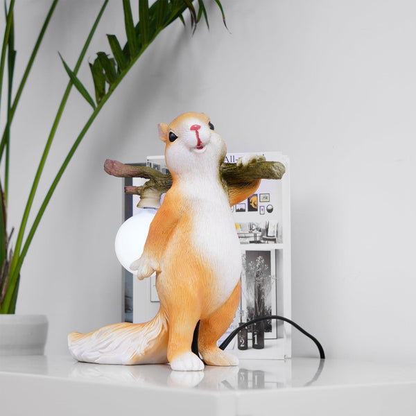 Squirrel table lamp