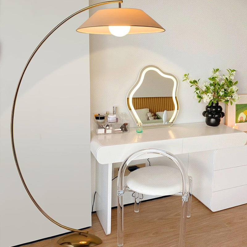 Circo Floor Lamp