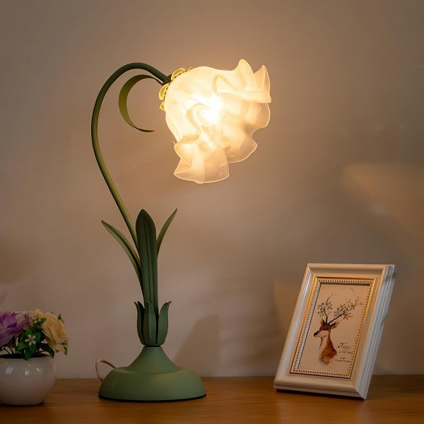 Vintage adjustable flower table lamp