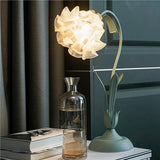 Vintage adjustable flower table lamp